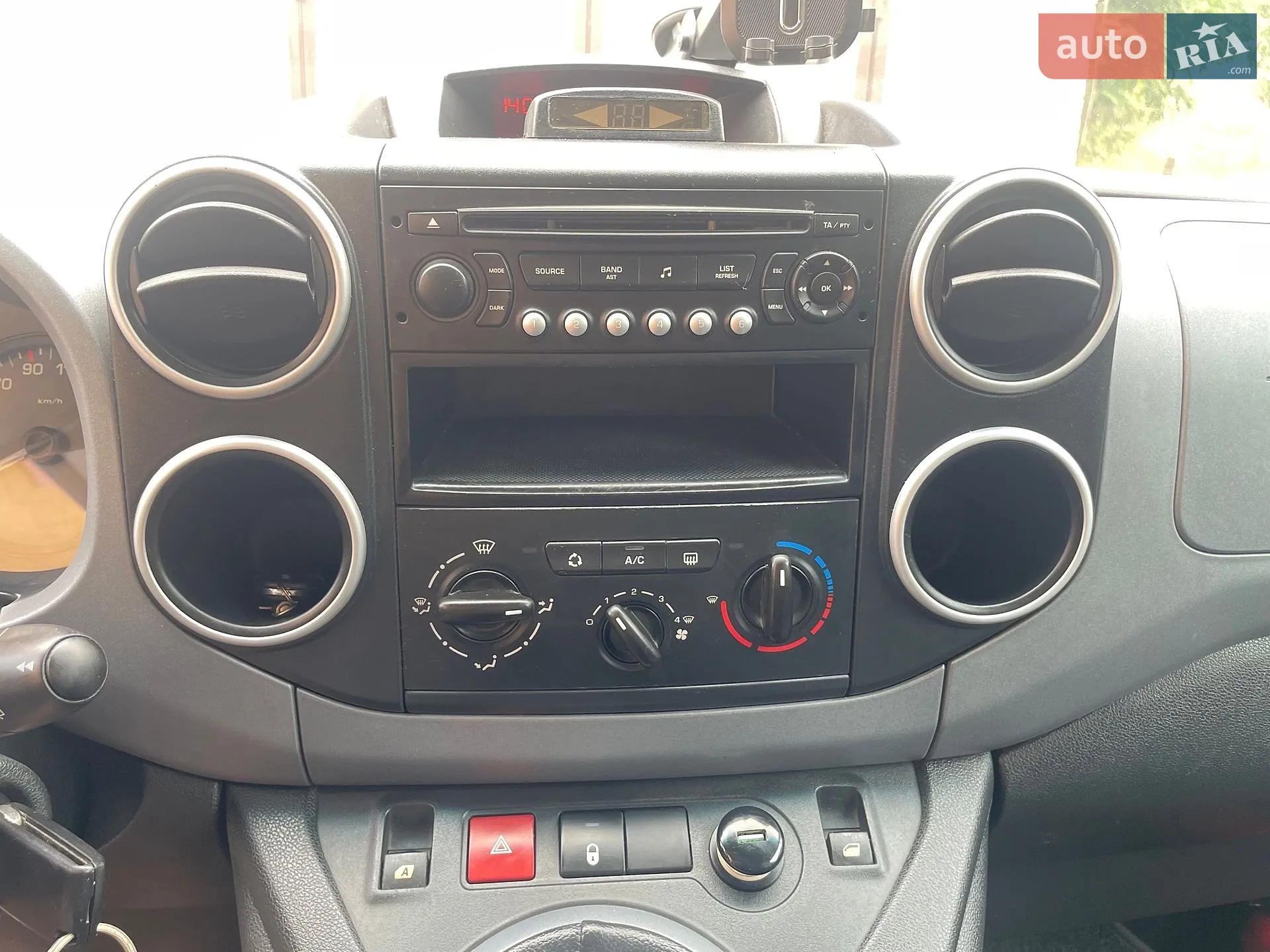 2010 Citroen Berlingo - мініатюра 22