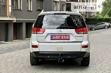 Позашляховик / Кросовер Citroen C-Crosser 2011 в 
