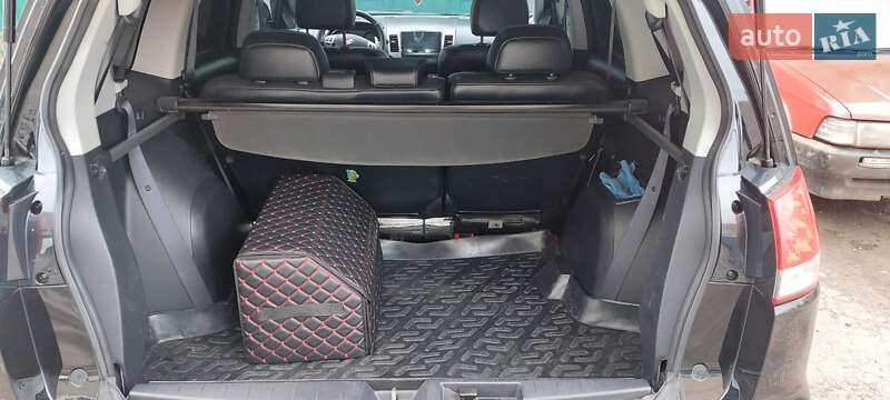 Внедорожник / Кроссовер Citroen C-Crosser 2011 в Славянске фото 3 Внедорожник / Кроссовер Citroen C-Crosser 2011 в Славянске