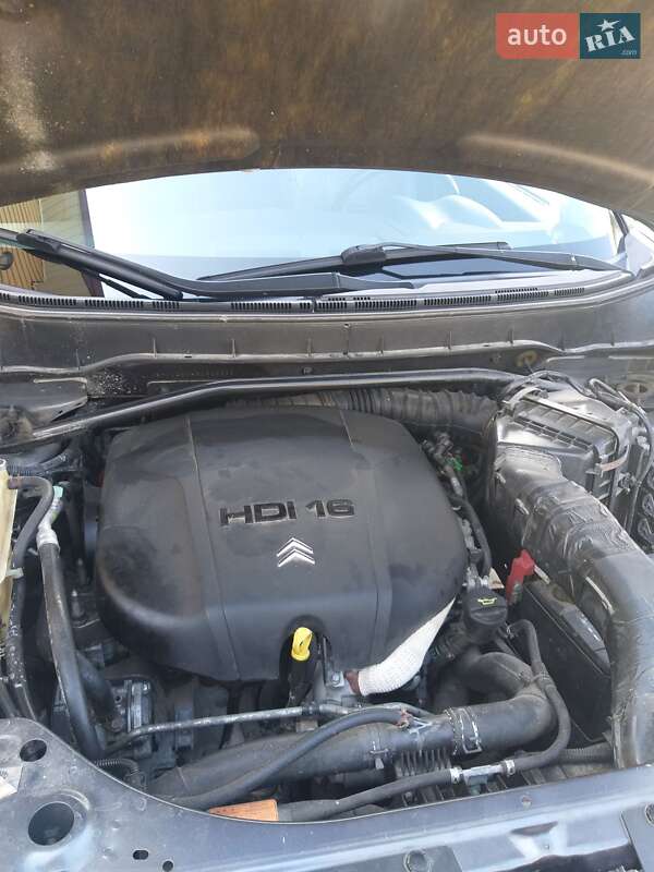 Внедорожник / Кроссовер Citroen C-Crosser 2008 в Косове