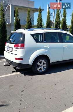 Позашляховик / Кросовер Citroen C-Crosser 2010 в 