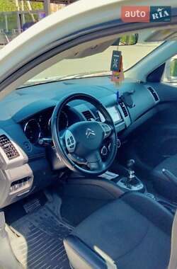 Позашляховик / Кросовер Citroen C-Crosser 2010 в 