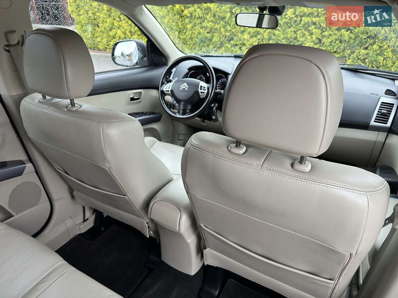 Позашляховик / Кросовер Citroen C-Crosser 2012 в Стрию