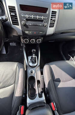 Внедорожник / Кроссовер Citroen C-Crosser 2009 в 
