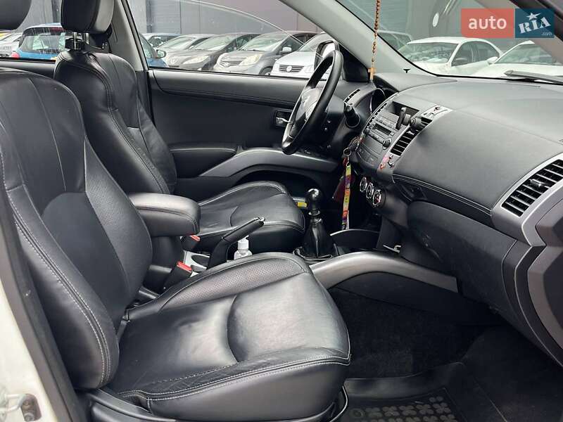 Внедорожник / Кроссовер Citroen C-Crosser 2011 в Львове фото 9 Внедорожник / Кроссовер Citroen C-Crosser 2011 в Львове