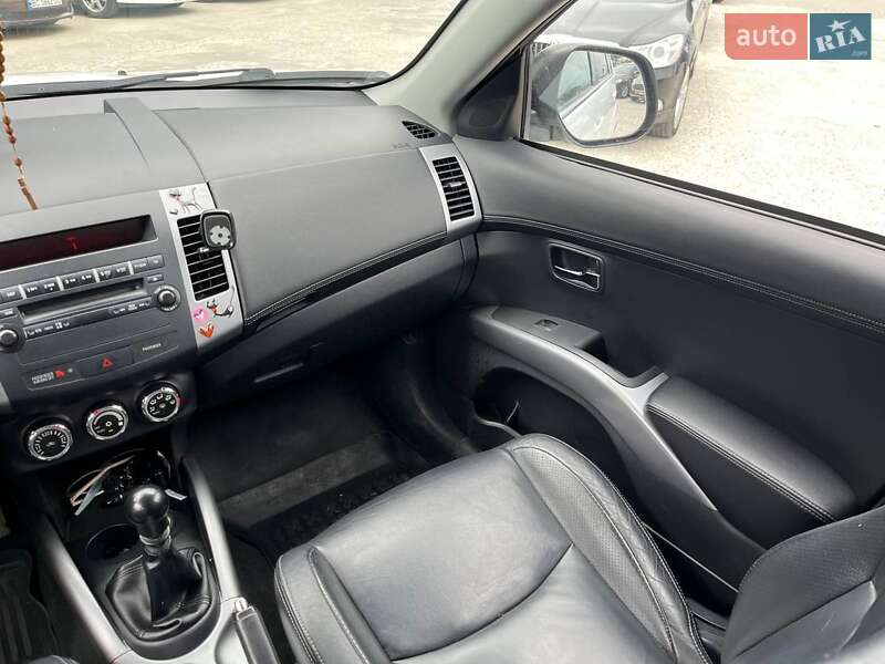 Внедорожник / Кроссовер Citroen C-Crosser 2011 в Львове фото 12 Внедорожник / Кроссовер Citroen C-Crosser 2011 в Львове