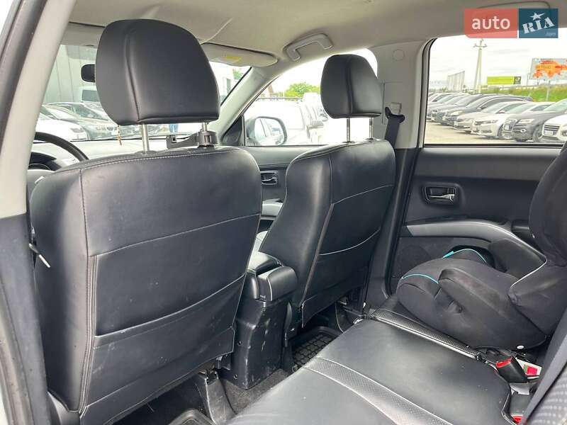 Внедорожник / Кроссовер Citroen C-Crosser 2011 в Львове фото 16 Внедорожник / Кроссовер Citroen C-Crosser 2011 в Львове