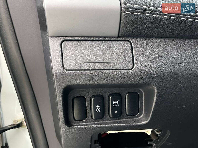 Внедорожник / Кроссовер Citroen C-Crosser 2011 в Львове фото 28 Внедорожник / Кроссовер Citroen C-Crosser 2011 в Львове