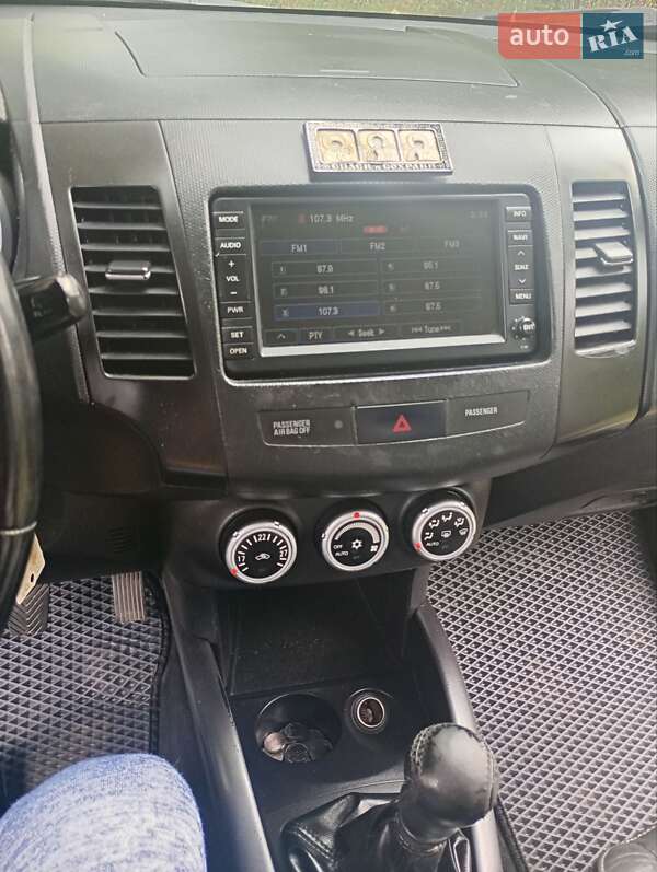 Внедорожник / Кроссовер Citroen C-Crosser 2009 в Шостке фото 4 Внедорожник / Кроссовер Citroen C-Crosser 2009 в Шостке