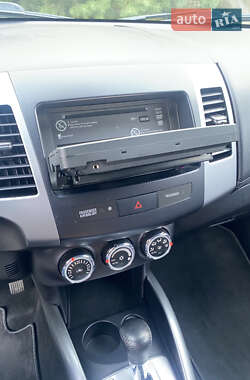Внедорожник / Кроссовер Citroen C-Crosser 2011 в 