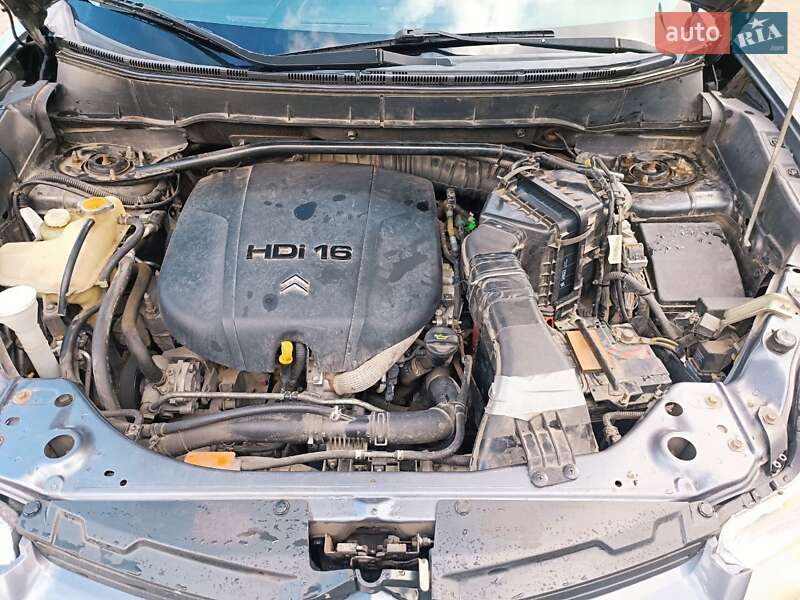 Внедорожник / Кроссовер Citroen C-Crosser 2009 в Ивано-Франковске фото 9 Внедорожник / Кроссовер Citroen C-Crosser 2009 в Ивано-Франковске
