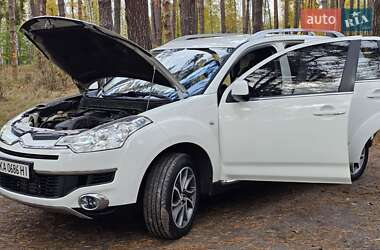Позашляховик / Кросовер Citroen C-Crosser 2010 в 