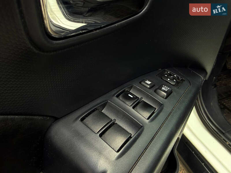 Позашляховик / Кросовер Citroen C-Crosser 2009 в Мені