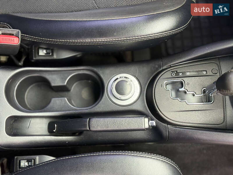 Позашляховик / Кросовер Citroen C-Crosser 2009 в Мені