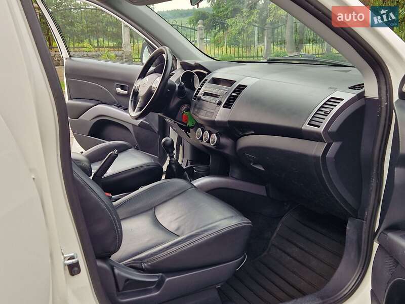 Внедорожник / Кроссовер Citroen C-Crosser 2008 в Золочеве фото 2 Внедорожник / Кроссовер Citroen C-Crosser 2008 в Золочеве