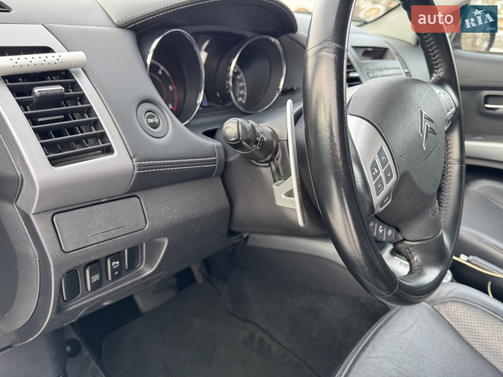 2010 Citroen C-Crosser - мініатюра 11