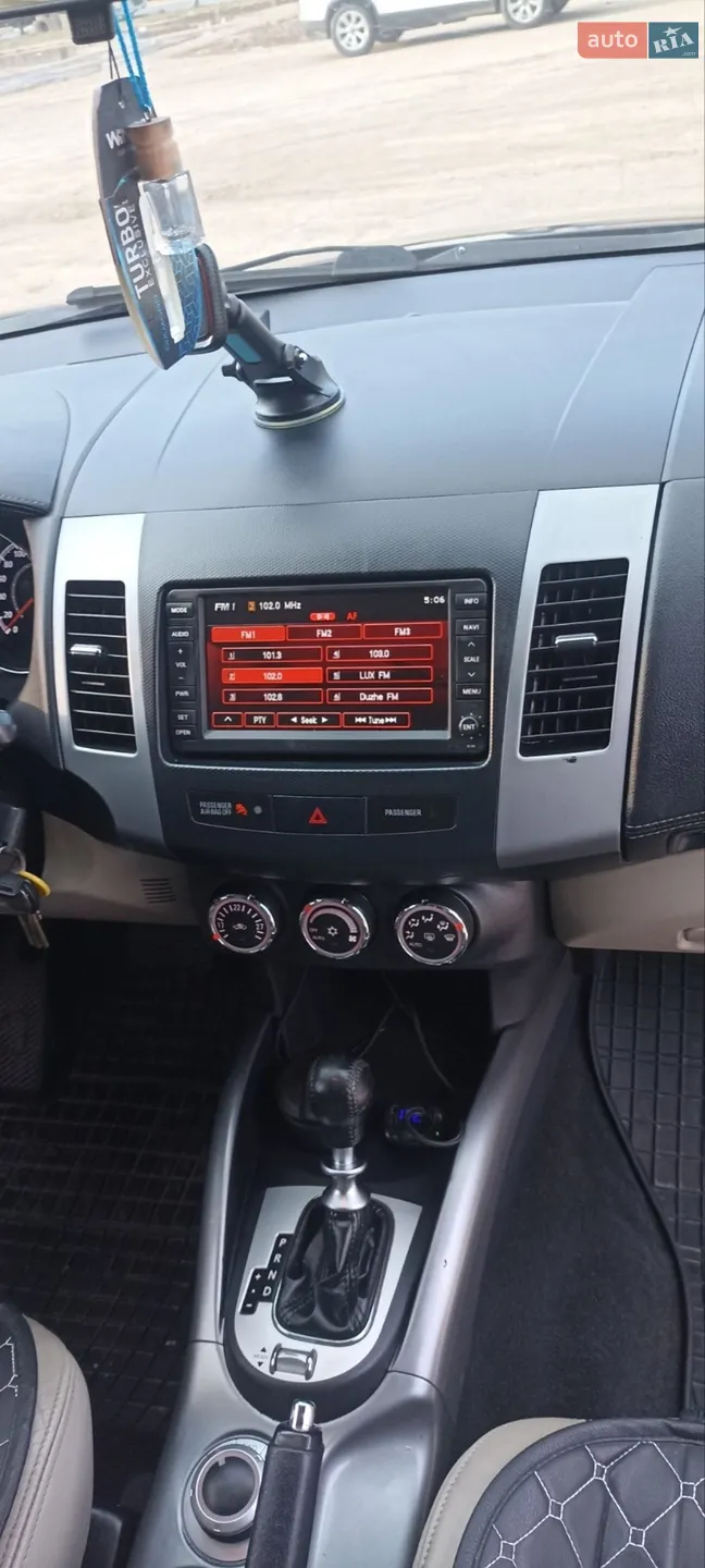 2011 Citroen C-Crosser - мініатюра 9