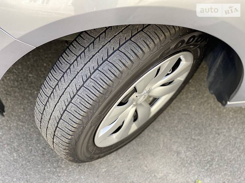 Седан Citroen C-Elysee 2017 в Киеве фото 15 Седан Citroen C-Elysee 2017 в Киеве