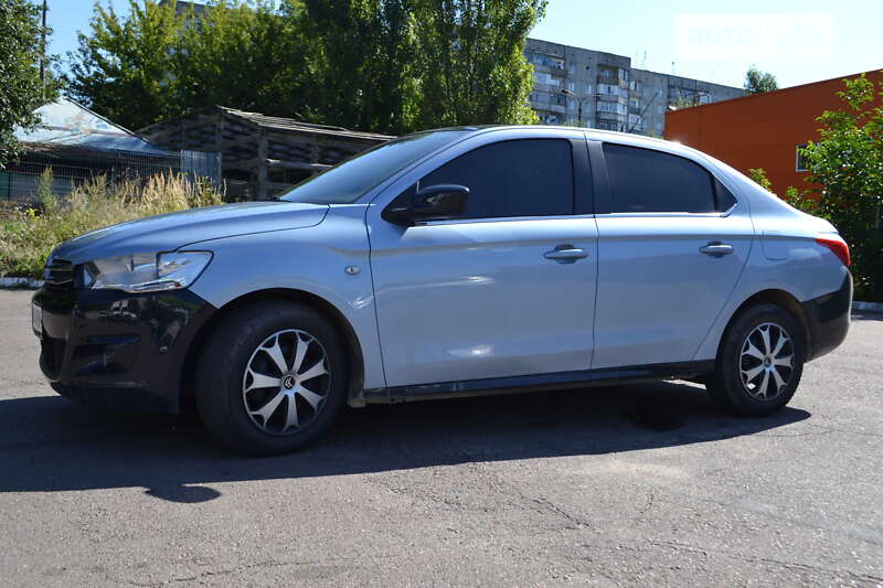 Седан Citroen C-Elysee 2013 в Рівному