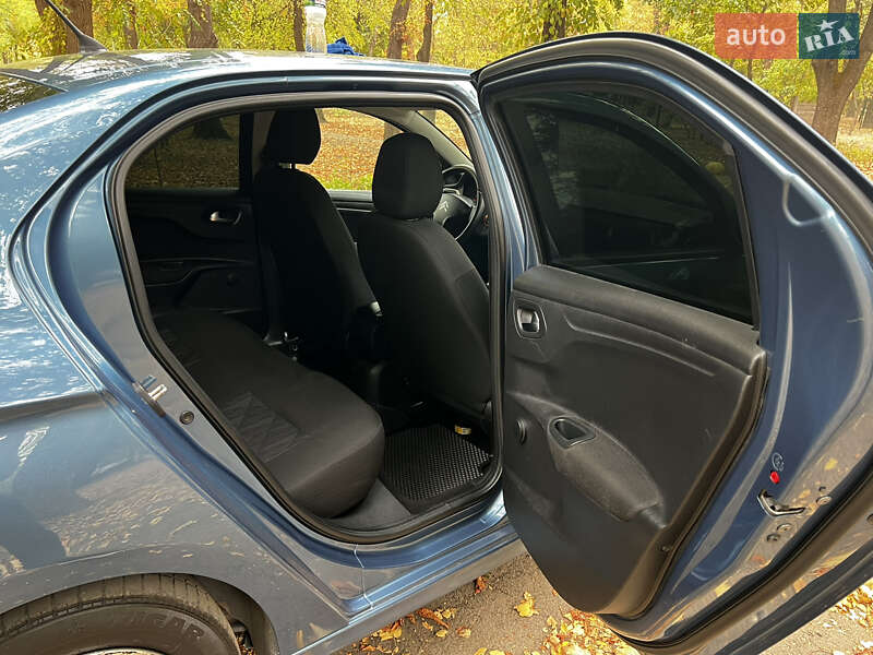 Седан Citroen C-Elysee 2013 в Кривому Розі
