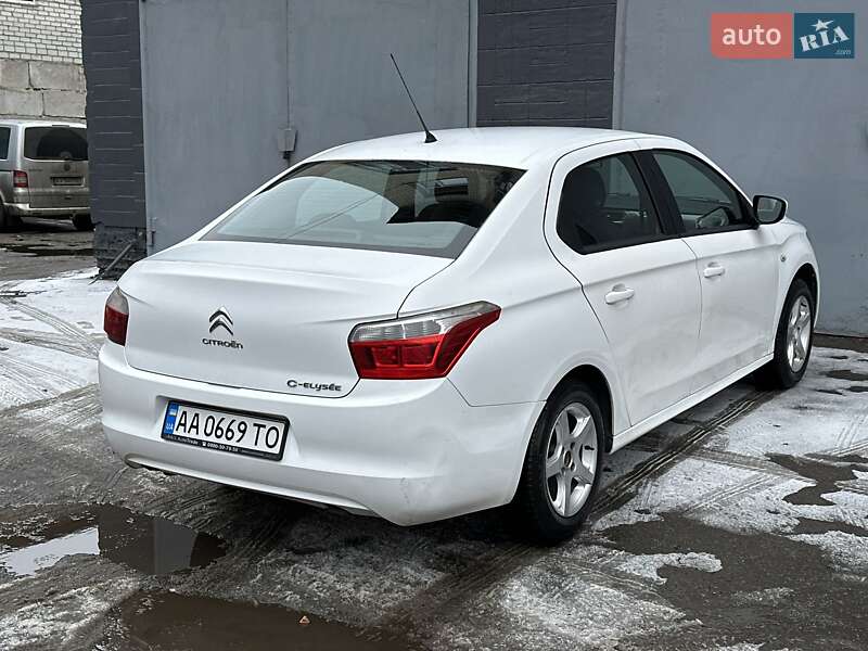Седан Citroen C-Elysee 2016 в Киеве