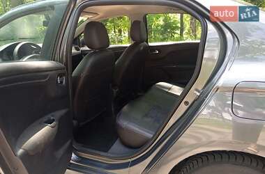 Седан Citroen C-Elysee 2013 в 
