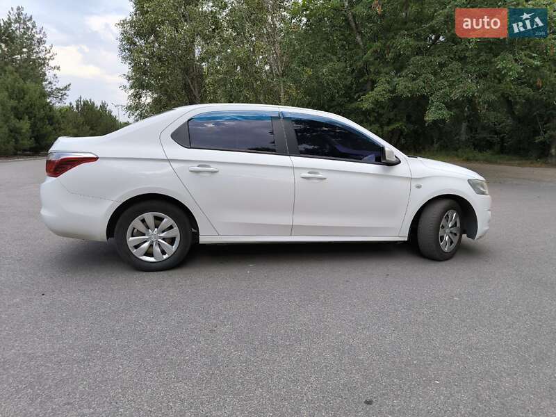 Седан Citroen C-Elysee 2013 в Дніпрі