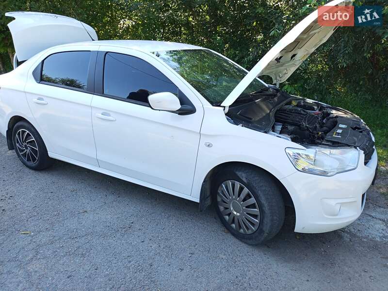 Седан Citroen C-Elysee 2013 в Львове
