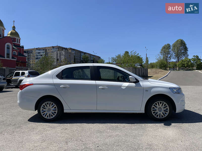 Седан Citroen C-Elysee 2016 в Петриковке