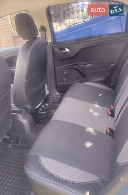 Седан Citroen C-Elysee 2013 в 