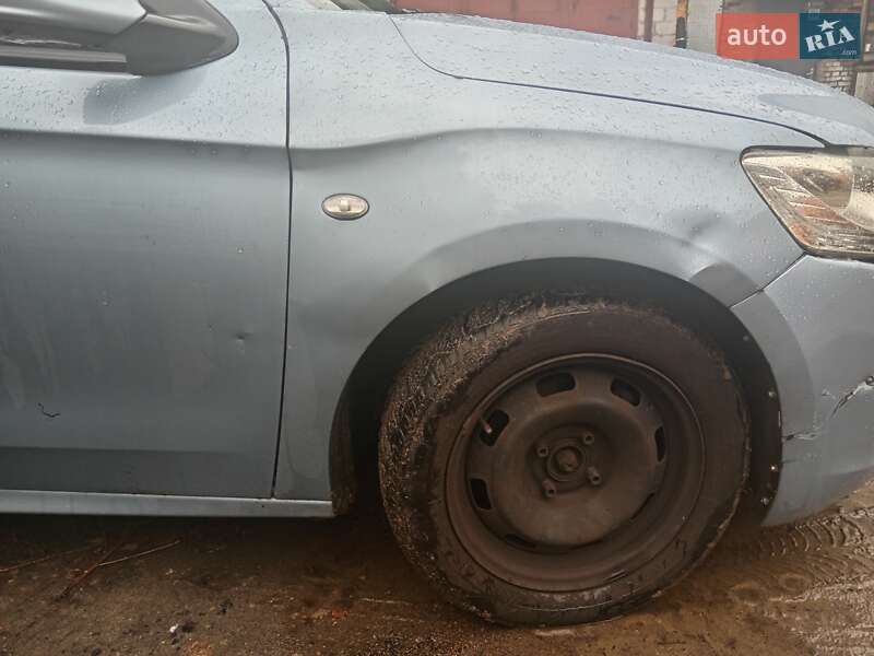 Седан Citroen C-Elysee 2013 в Киеве