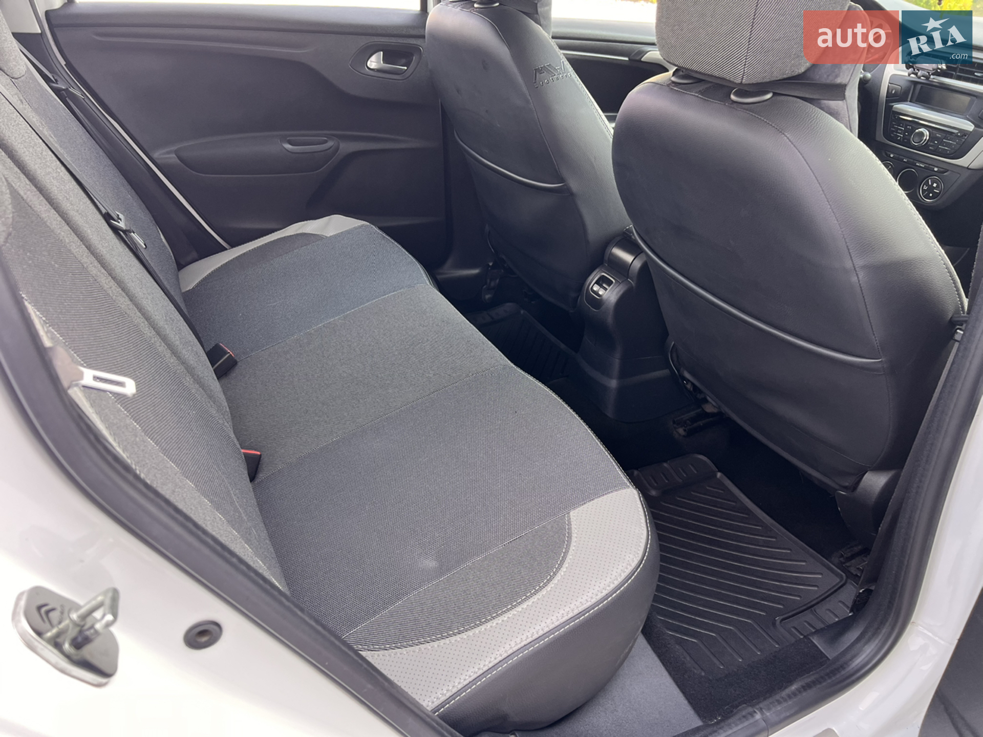 2013 Citroen C-Elysee - мініатюра 21