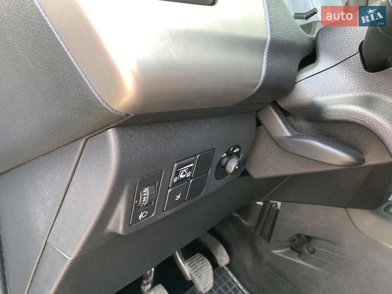 Седан Citroen C-Elysee 2017 в Виннице фото 27 Седан Citroen C-Elysee 2017 в Виннице