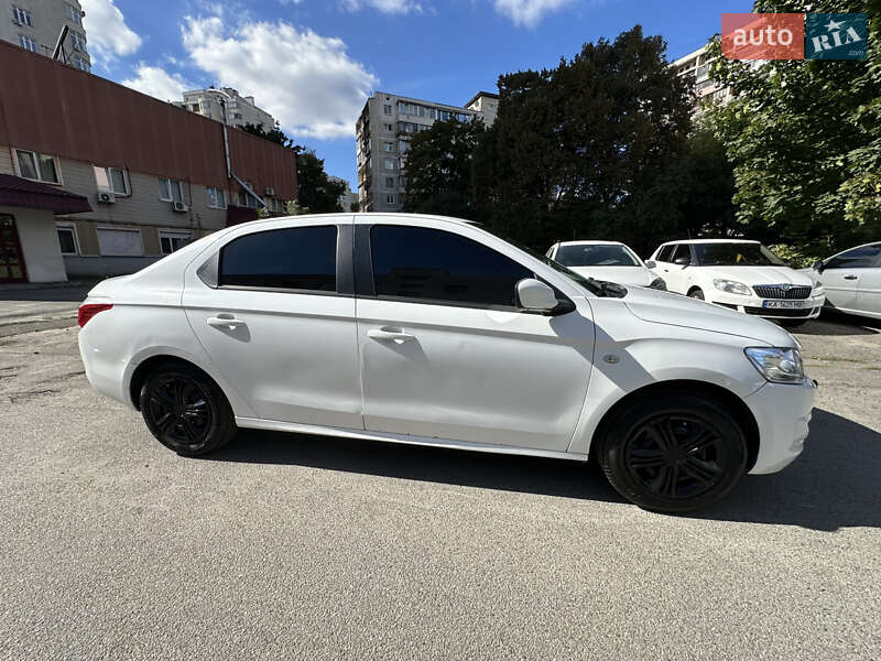 Седан Citroen C-Elysee 2013 в Киеве
