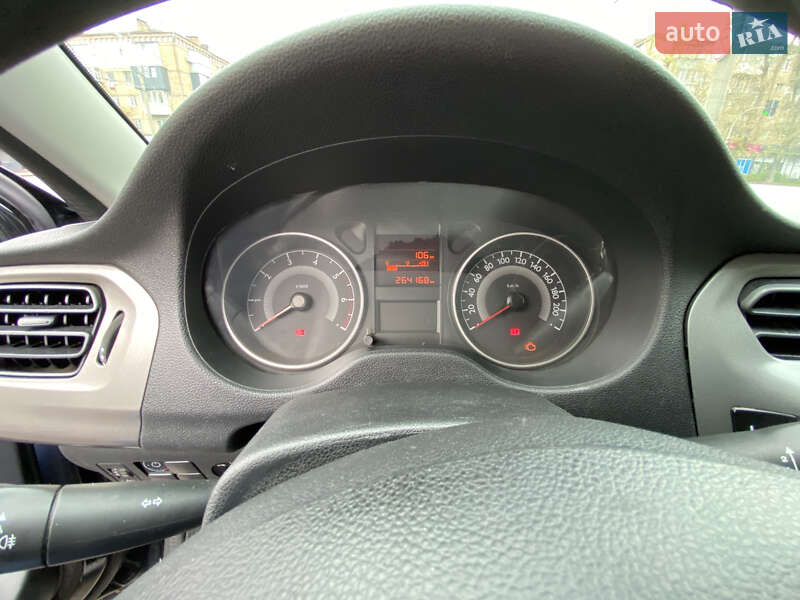Седан Citroen C-Elysee 2015 в Киеве