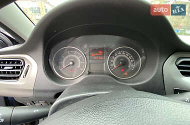 Седан Citroen C-Elysee 2015 в  фото 10 Седан Citroen C-Elysee 2015 в