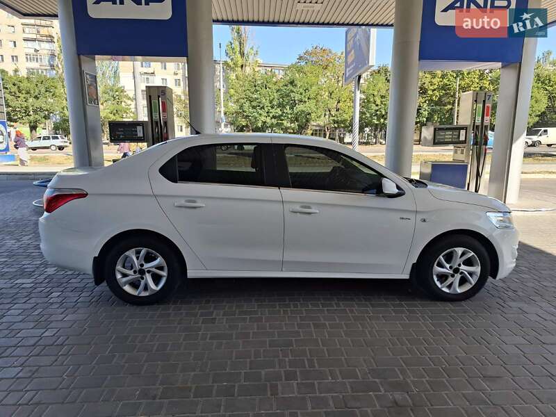 Седан Citroen C-Elysee 2015 в Миколаєві