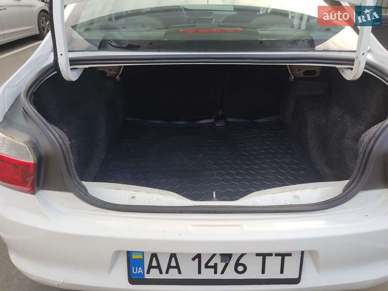 Седан Citroen C-Elysee 2013 в Киеве фото 11 Седан Citroen C-Elysee 2013 в Киеве