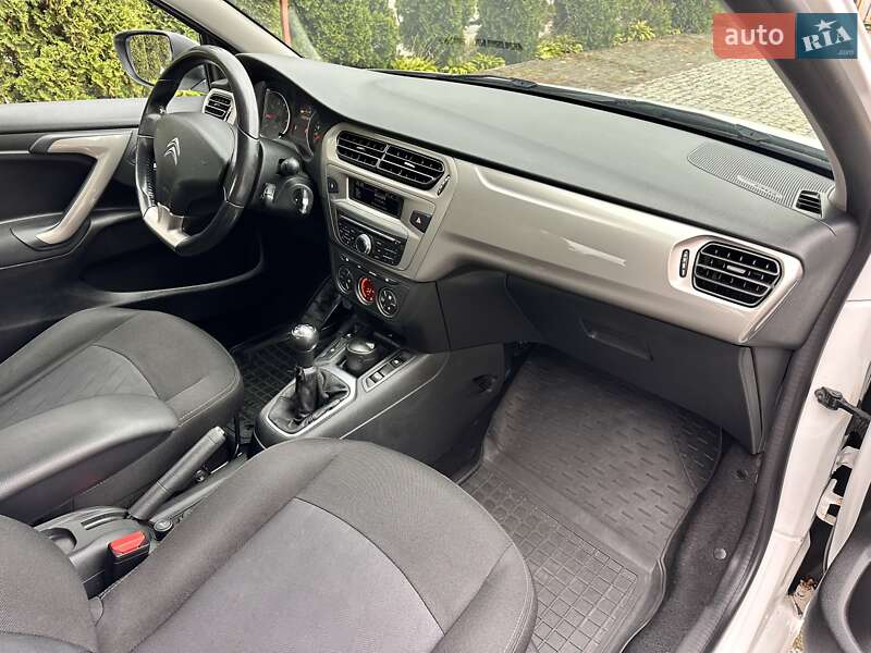 Седан Citroen C-Elysee 2017 в Киеве фото 14 Седан Citroen C-Elysee 2017 в Киеве