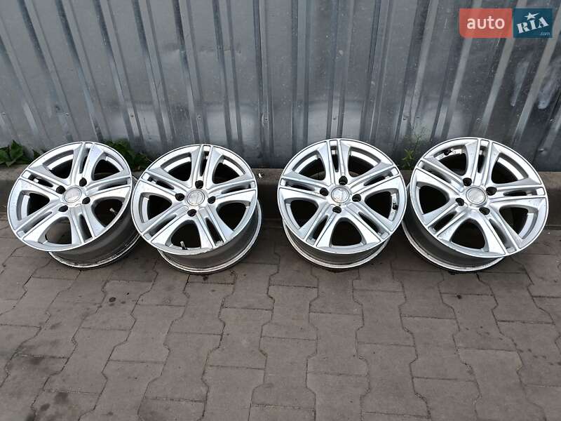 Седан Citroen C-Elysee 2013 в Києві