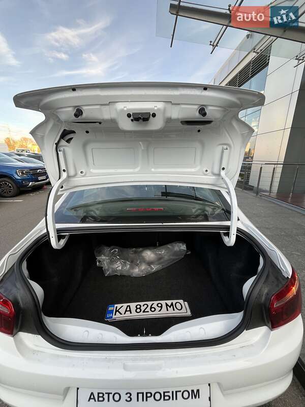 Седан Citroen C-Elysee 2023 в Киеве фото 10 Седан Citroen C-Elysee 2023 в Киеве