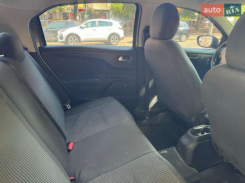 Седан Citroen C-Elysee 2013 в Ладыжине фото 9 Седан Citroen C-Elysee 2013 в Ладыжине