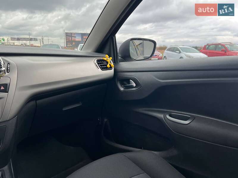 Седан Citroen C-Elysee 2018 в Львове