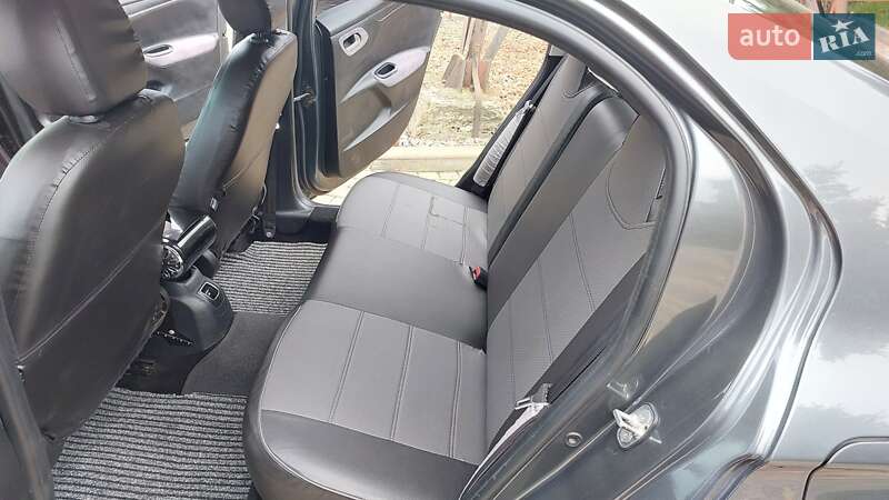 Седан Citroen C-Elysee 2012 в Днепре