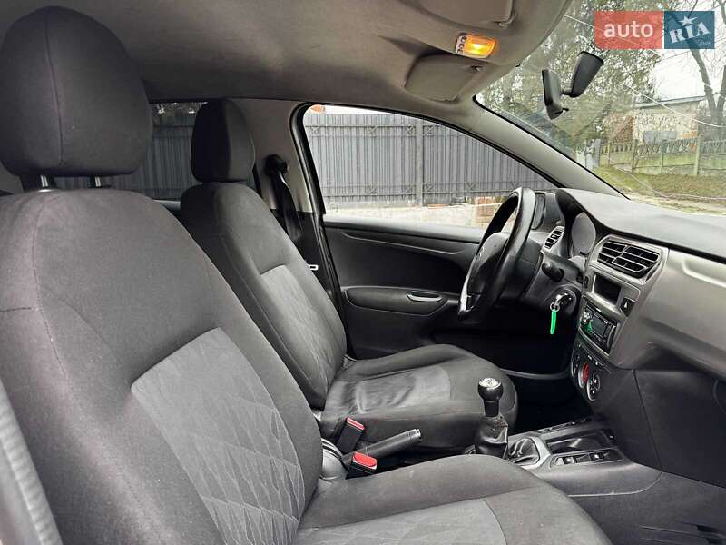 Седан Citroen C-Elysee 2017 в Києві фото 20 Седан Citroen C-Elysee 2017 в Києві