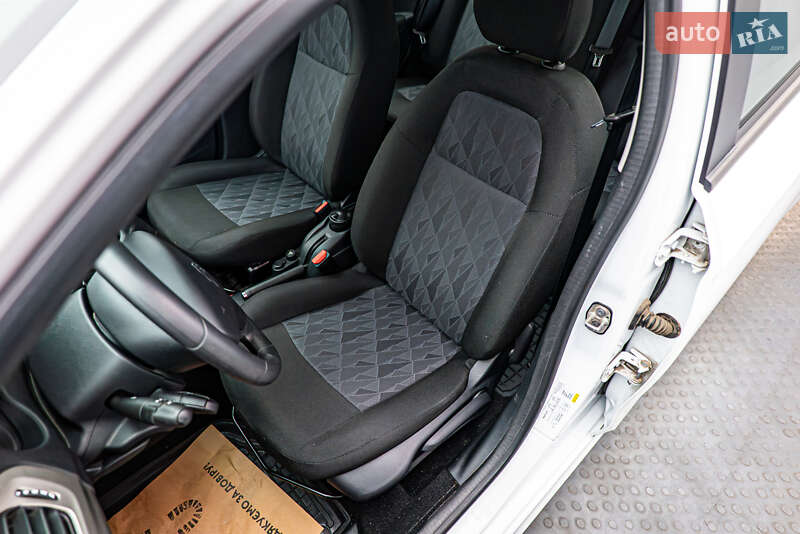 Седан Citroen C-Elysee 2023 в Киеве