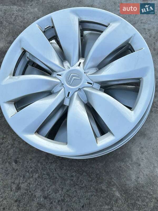 Седан Citroen C-Elysee 2017 в Киеве