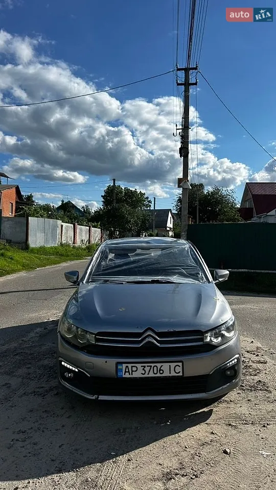 2016 Volkswagen Polo - мініатюра 9