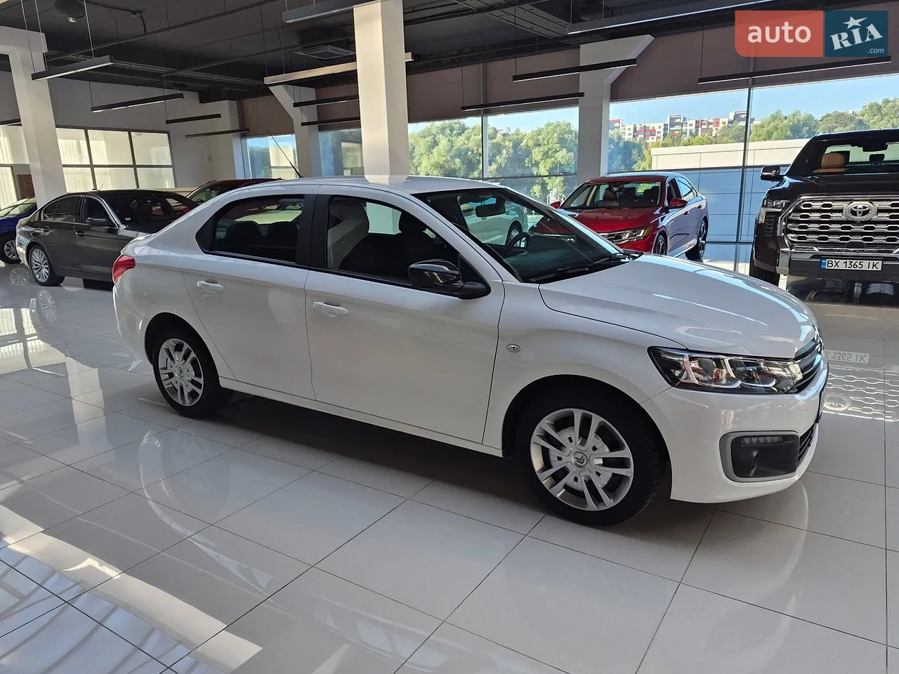2020 Renault Logan - мініатюра 25