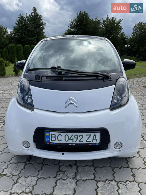 Хэтчбек Citroen C-Zero 2010 в Золочеве